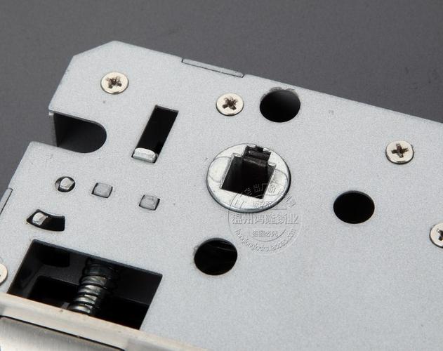 首选鸿隆 品名 鸿隆太空铝面板系列门锁(低碳环保 永不退色) 产品等级